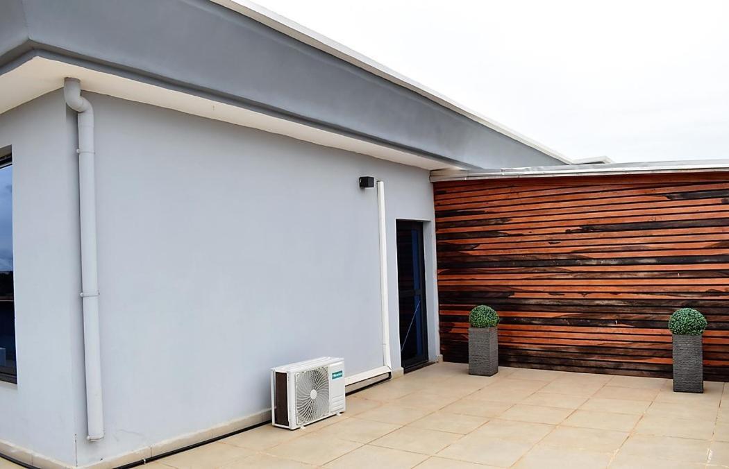 Residence L'Ecrin Yaoundé Exterior photo